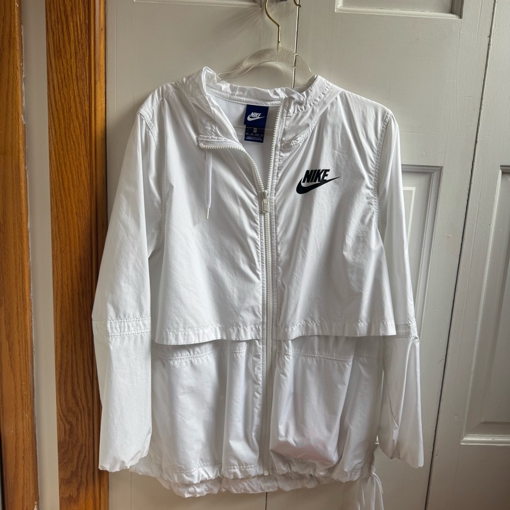 Nike White Utility Jacket with Hood and Ventilation